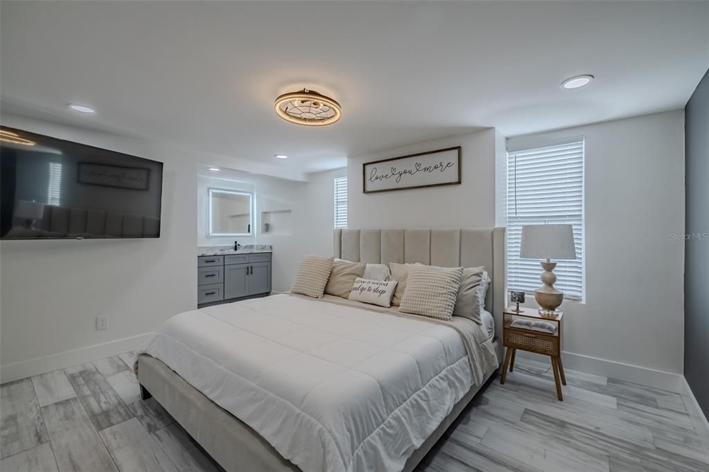 Bedroom, Interior, Recessed Lighting, Wood Texture Flooring