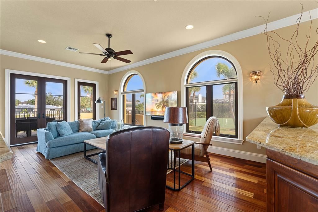 Dining room, Interior, Living room, Recessed Lighting, Wood Texture Flooring