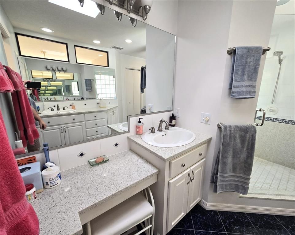 Bathroom, Dual Sink Vanities, Interior, Recessed Lighting