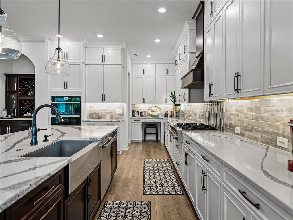 Interior, Kitchen, Pendant Lights, Recessed Lighting, Wood Texture Flooring