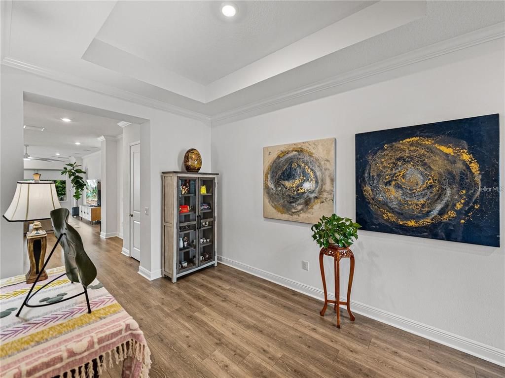 Interior, Recessed Lighting, Wood Texture Flooring