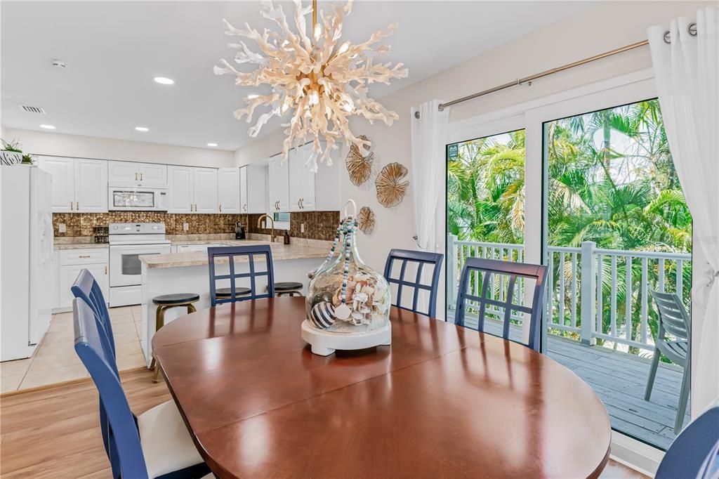Dining room, Interior, Kitchen, Recessed Lighting, Wood Texture Flooring