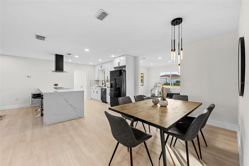 Dining room, Interior, Kitchen, Pendant Lights, Recessed Lighting, Wood Texture Flooring