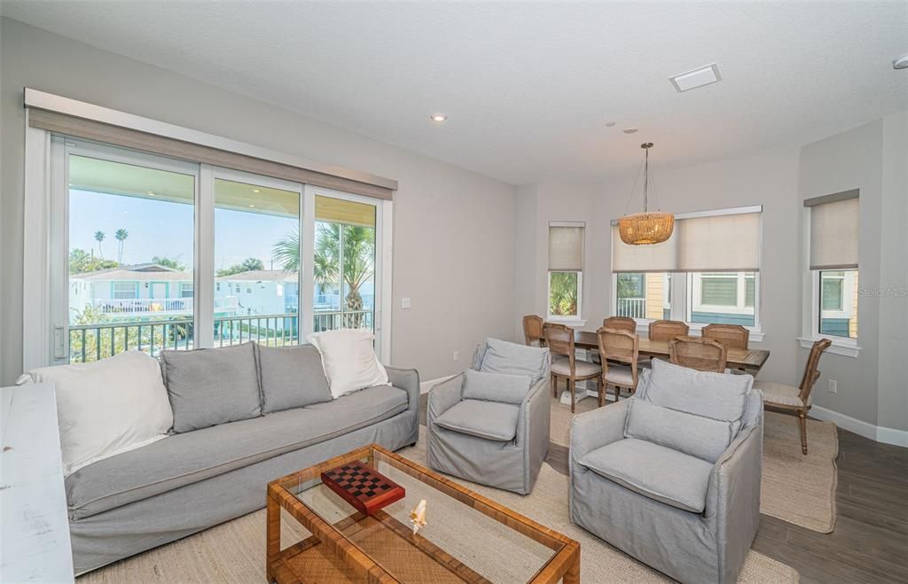 Dining room, Interior, Living room, Pendant Lights, Recessed Lighting, Wood Texture Flooring