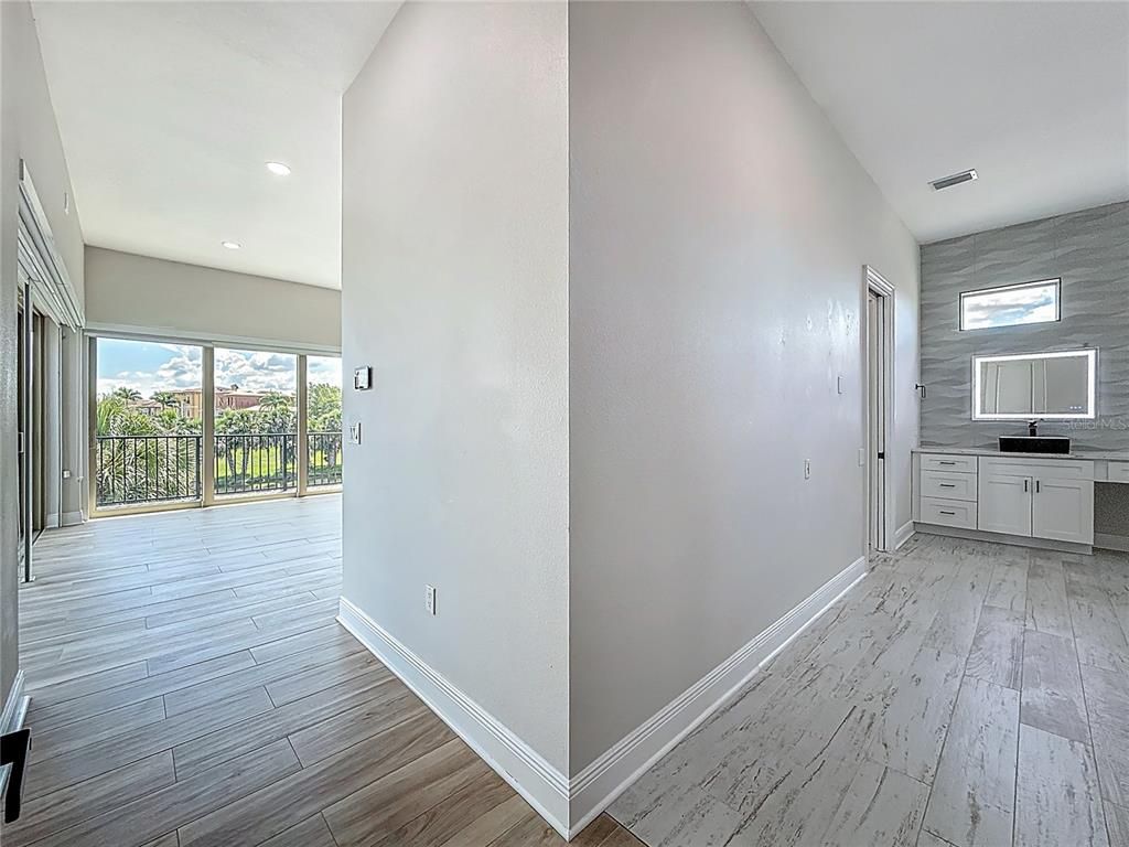 Empty room, Interior, Recessed Lighting, Wood Texture Flooring