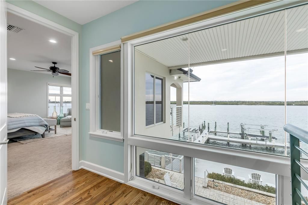 Bedroom, Interior, Recessed Lighting, Water, Wood Texture Flooring