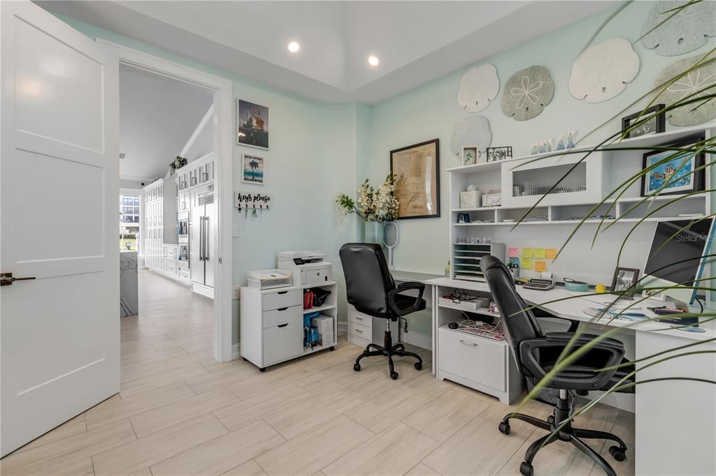 Home Office, Interior, Recessed Lighting, Wood Texture Flooring