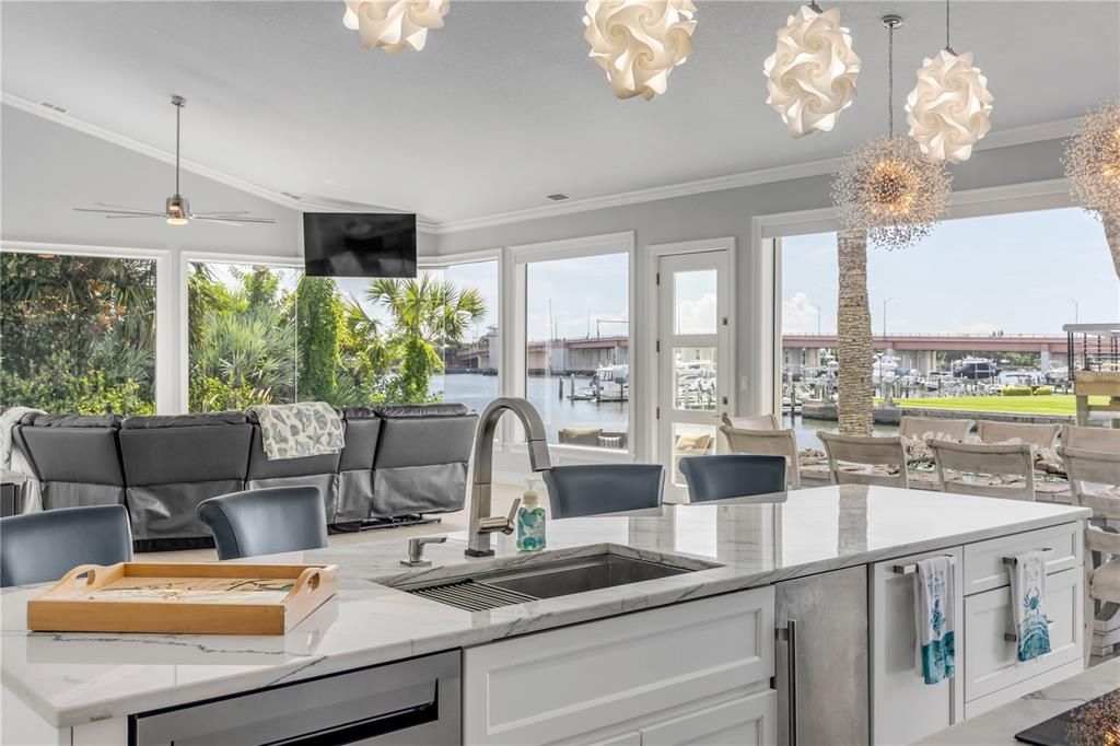 Chandelier, Interior, Kitchen, Living room, Pendant Lights, Water