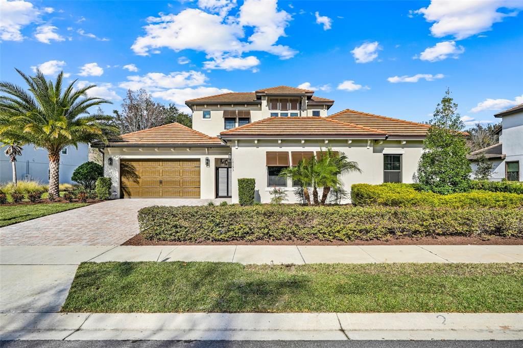 Attached, Exterior, Facade, Mediterranean