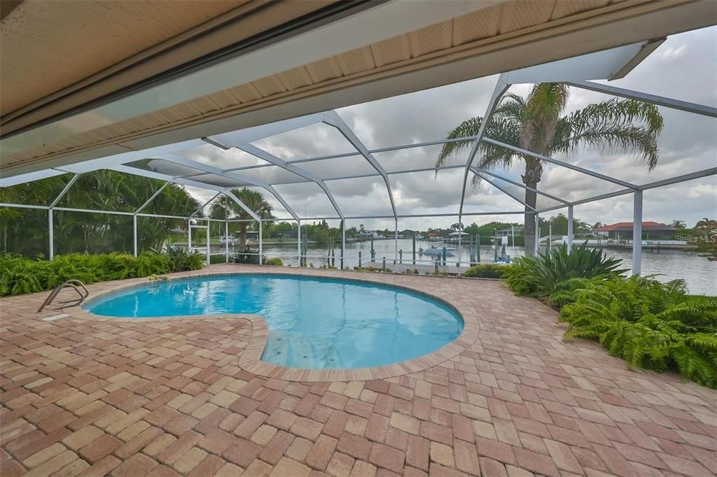 Glass Ceilings, Interior, Pool, Sun Room, Water
