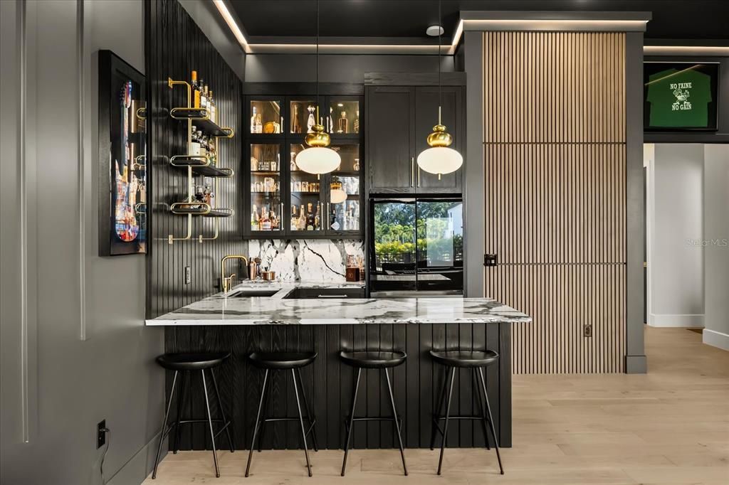 Interior, Pendant Lights, Wood Texture Flooring