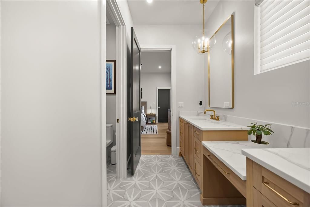 Bathroom, Dual Sink Vanities, Interior, Pendant Lights, Recessed Lighting