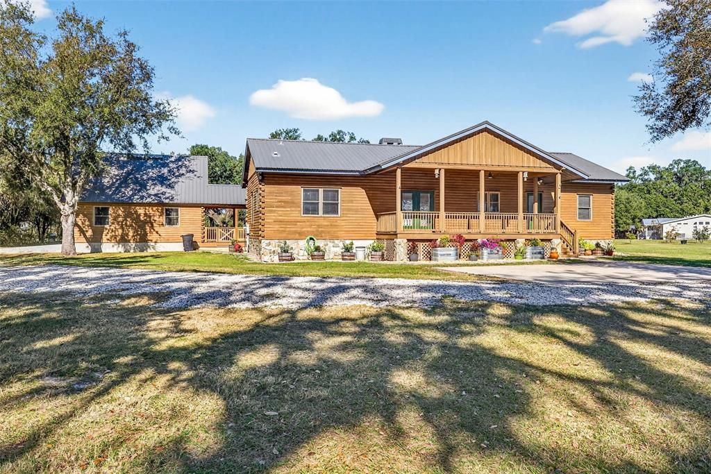 Backyard, Exterior, Facade, Log Home