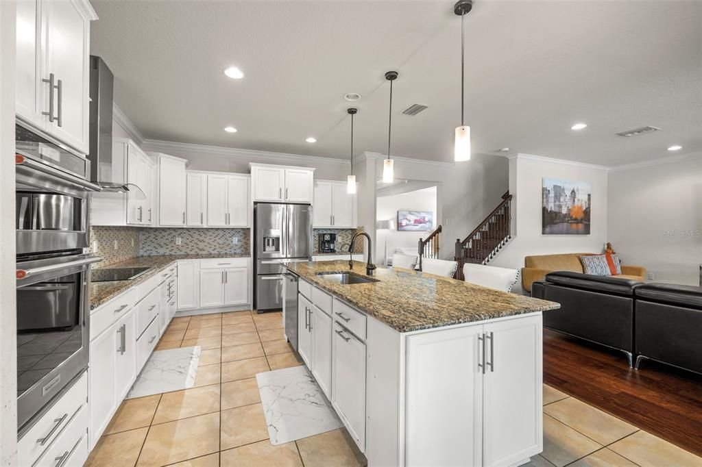 Interior, Kitchen, Living room, Pendant Lights, Recessed Lighting, Stainless Steel Appliances