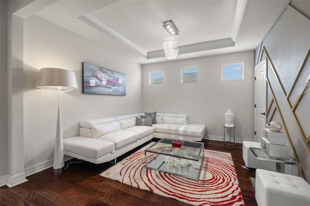Interior, Living room, Pendant Lights, Wood Texture Flooring