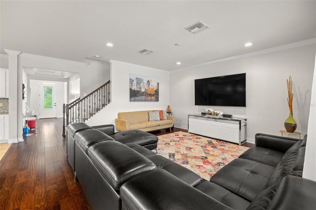 Interior, Living room, Recessed Lighting, Wood Texture Flooring