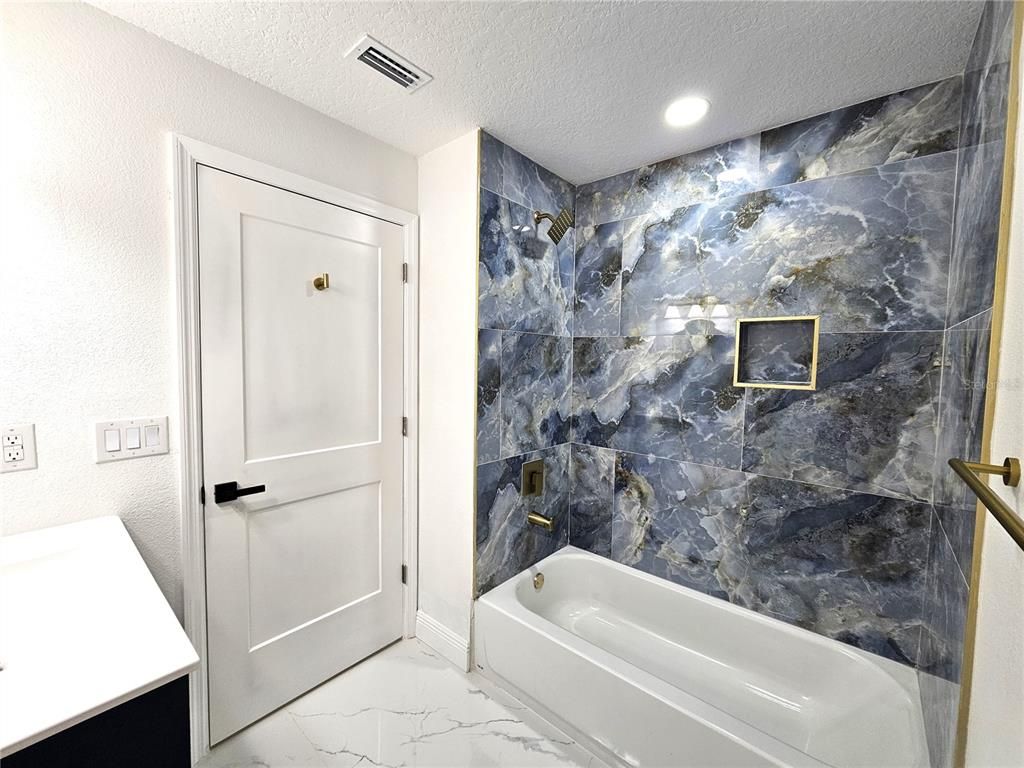 Bathroom, Interior, Marble, Marble Walls, Recessed Lighting
