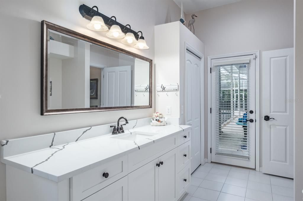 Bathroom, Dual Sink Vanities, Interior