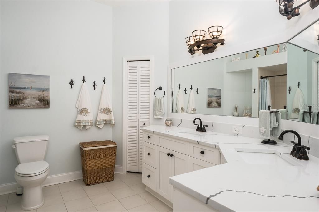 Bathroom, Dual Sink Vanities, Interior