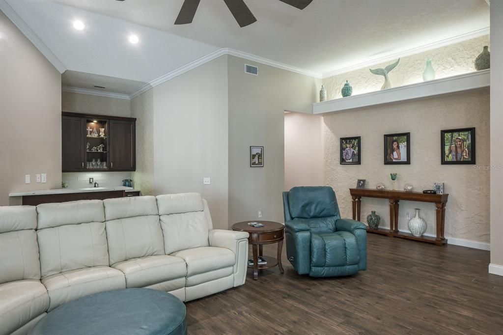 Interior, Living room, Recessed Lighting, Wood Texture Flooring