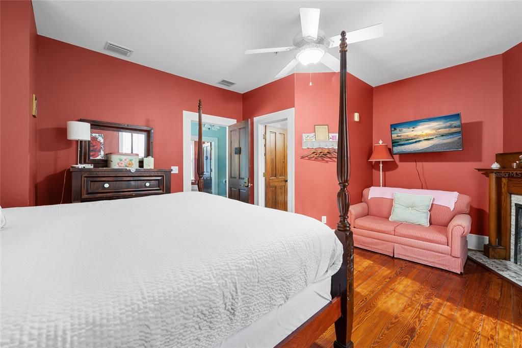 Bedroom, Fireplace, Interior, Wood Texture Flooring