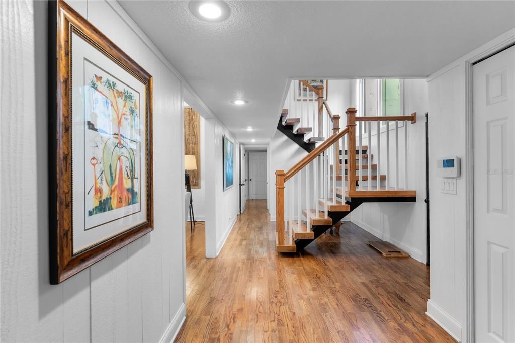 Interior, Recessed Lighting, Wood Texture Flooring