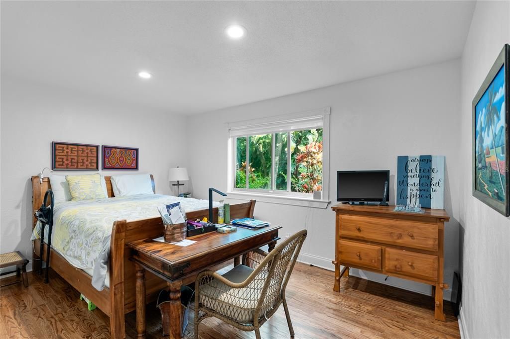 Bedroom, Home Office, Interior, Recessed Lighting, Wood Texture Flooring