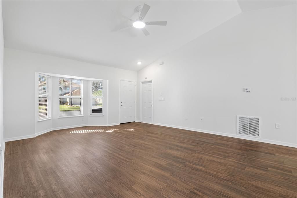 Empty room, Interior, Recessed Lighting, Wood Texture Flooring