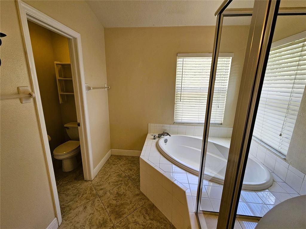 Bathroom, Interior, Tile Countertops