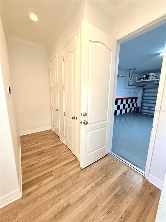 Interior, Recessed Lighting, Walk-in Closets, Wood Texture Flooring