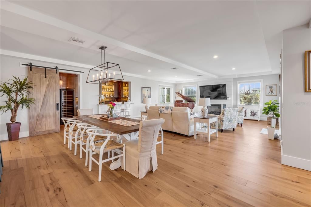 Dining room, Interior, Living room, Pendant Lights, Recessed Lighting, Wood Texture Flooring