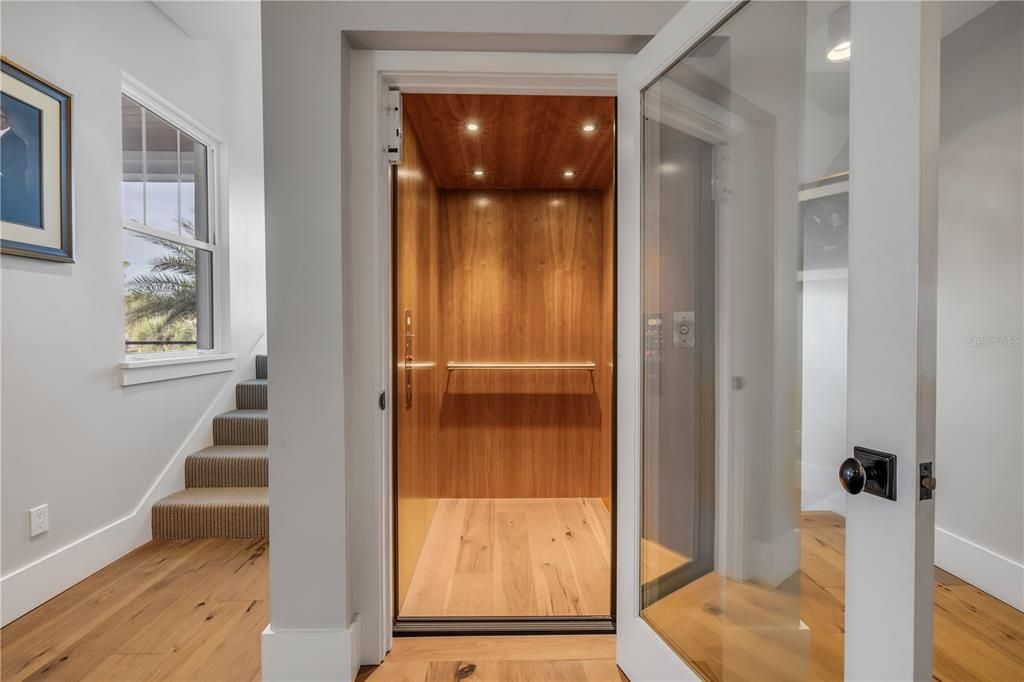 Elevator, Interior, Recessed Lighting, Sauna Room