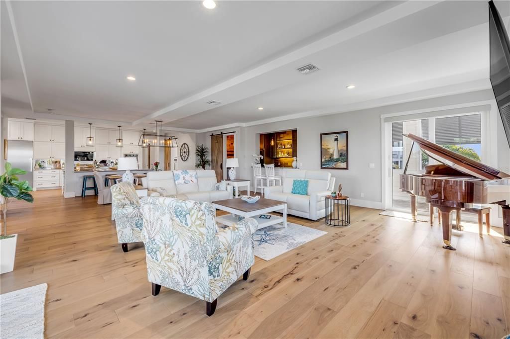 Interior, Kitchen, Living room, Pendant Lights, Piano, Recessed Lighting, Wood Texture Flooring