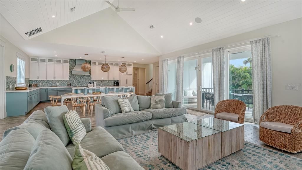 Dining room, Interior, Kitchen, Living room, Pendant Lights, Recessed Lighting, Wood Texture Flooring