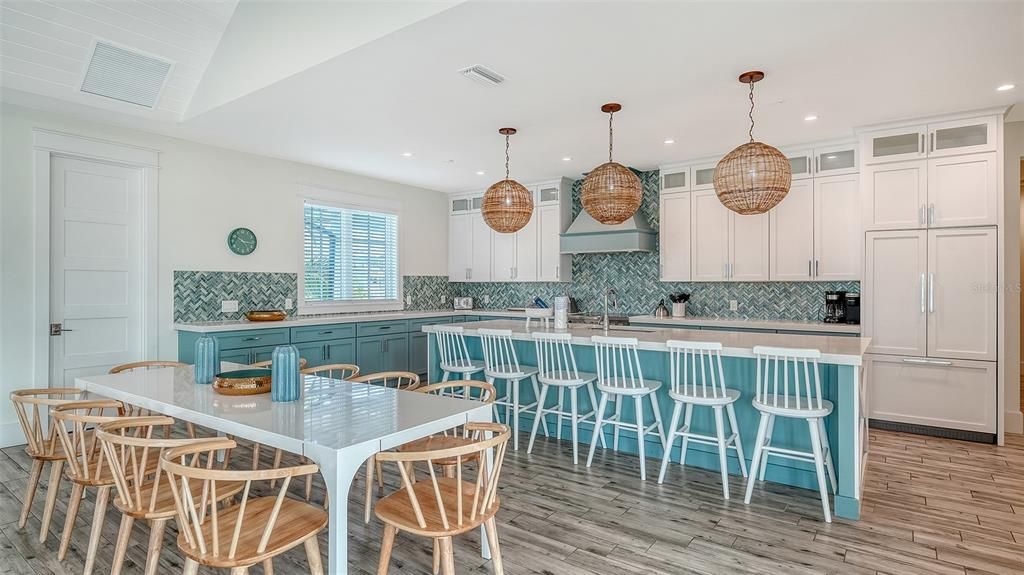 Dining room, Interior, Kitchen, Pendant Lights, Recessed Lighting, Wood Texture Flooring