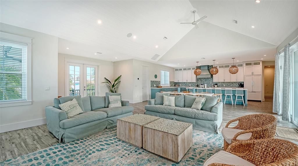 Interior, Kitchen, Living room, Pendant Lights, Recessed Lighting, Wood Texture Flooring