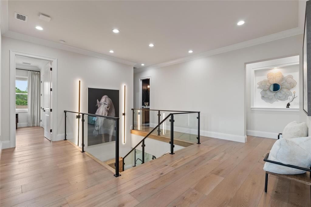 Interior, Recessed Lighting, Wood Texture Flooring