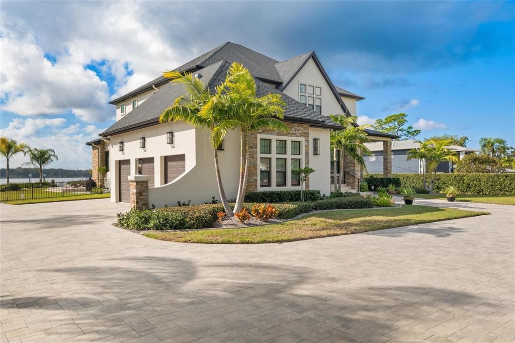 Exterior, Facade, Farmhouse