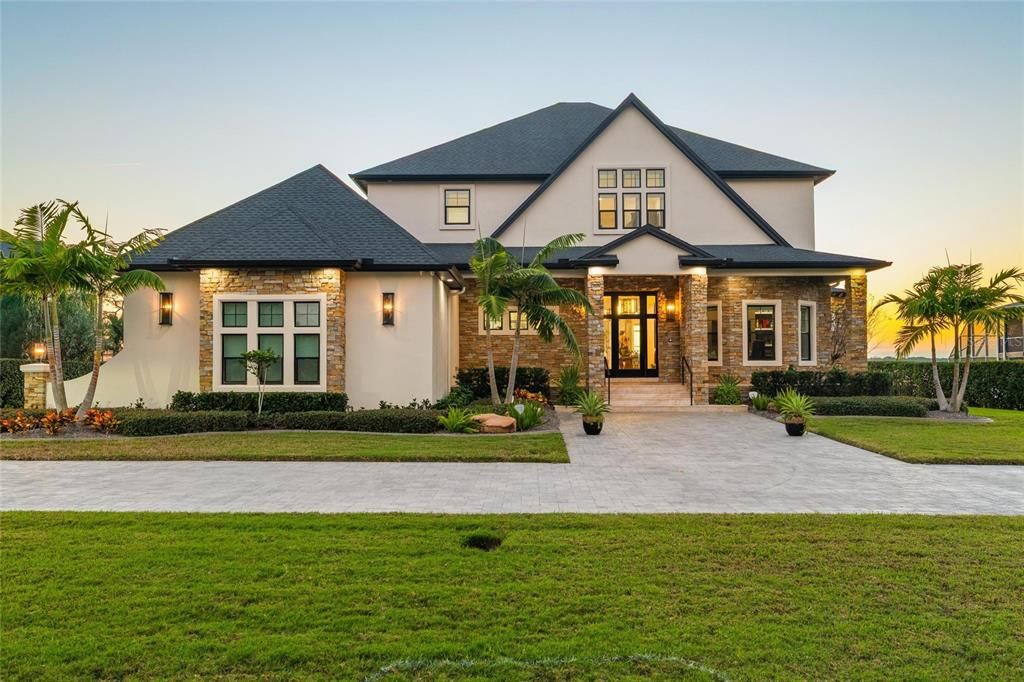 Exterior, Facade, Farmhouse