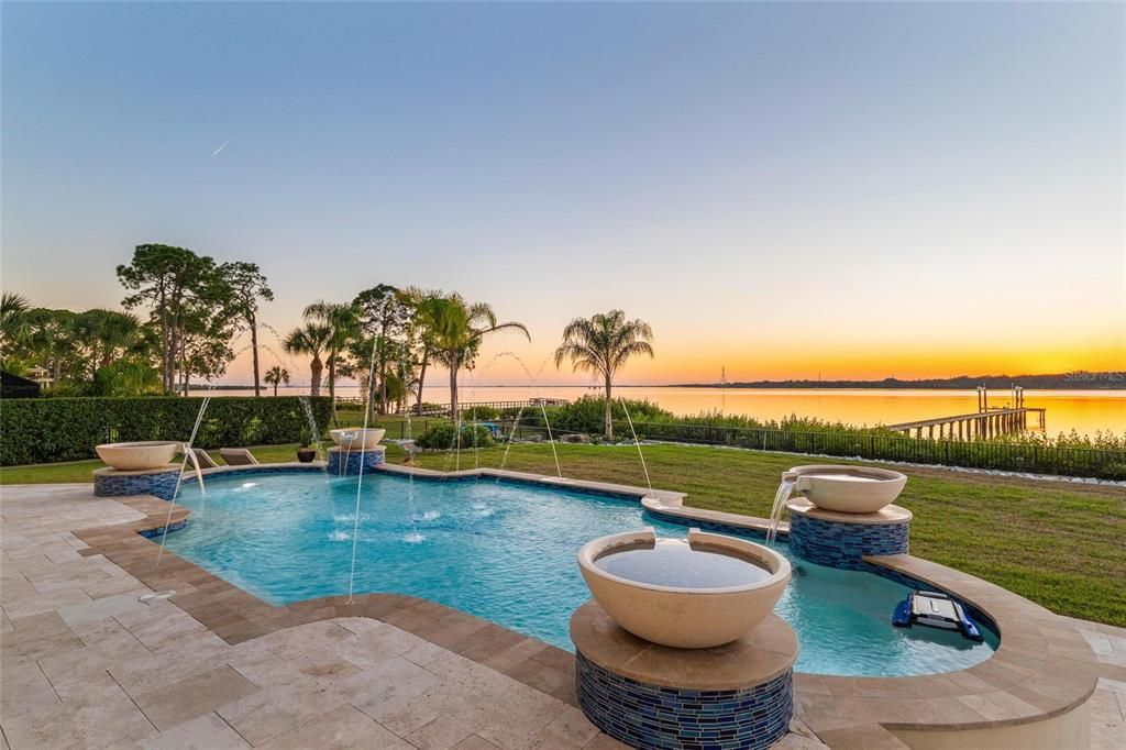 Exterior, Pool, Water