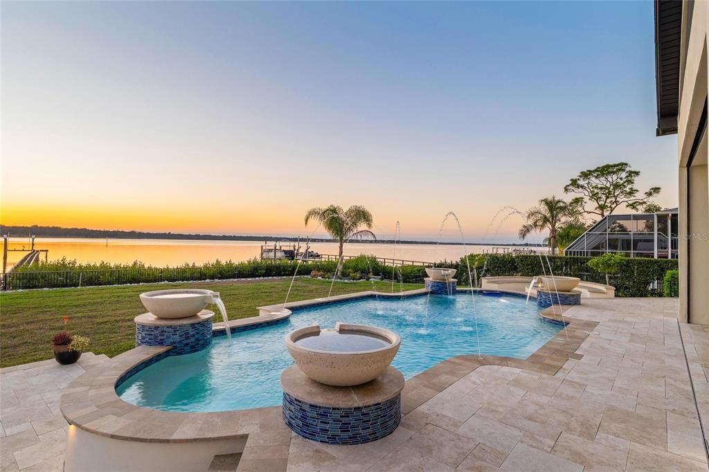 Exterior, Pool, Water