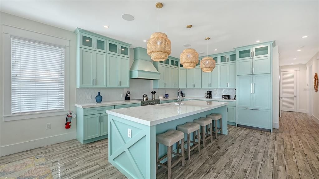 Interior, Kitchen, Pendant Lights, Recessed Lighting, Wood Texture Flooring