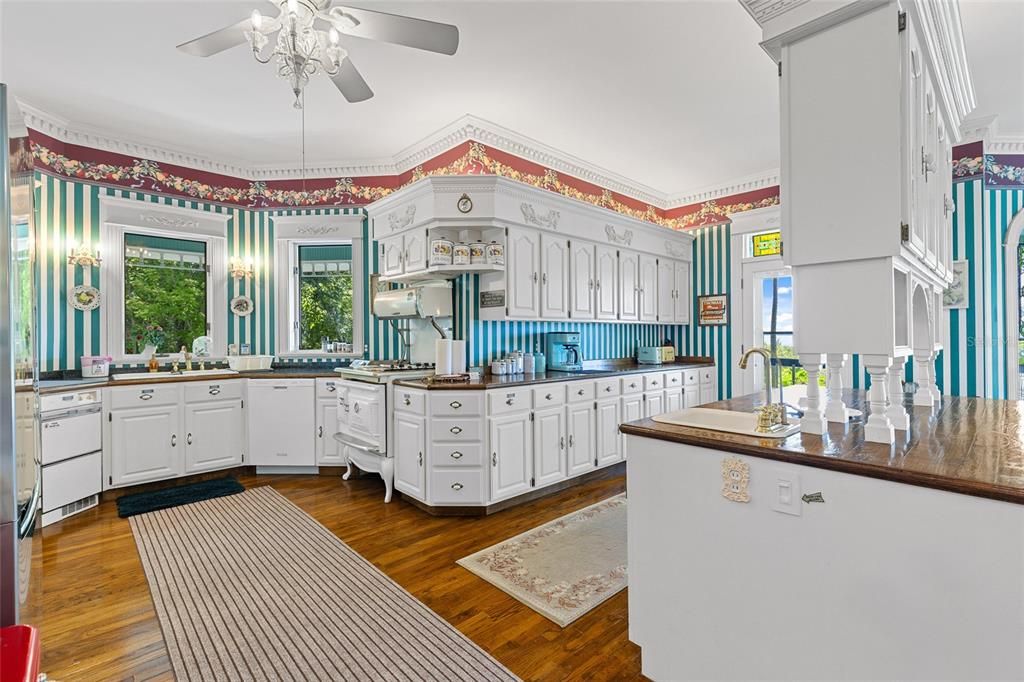 Interior, Kitchen, Wood Texture Flooring