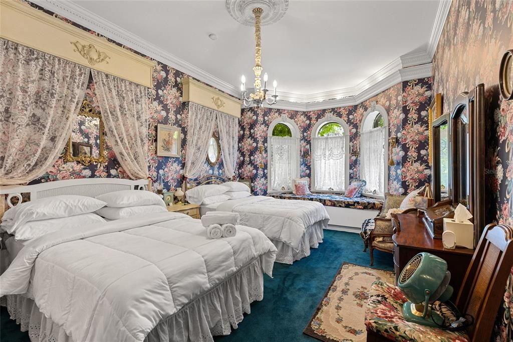 Bedroom, Interior, Pendant Lights