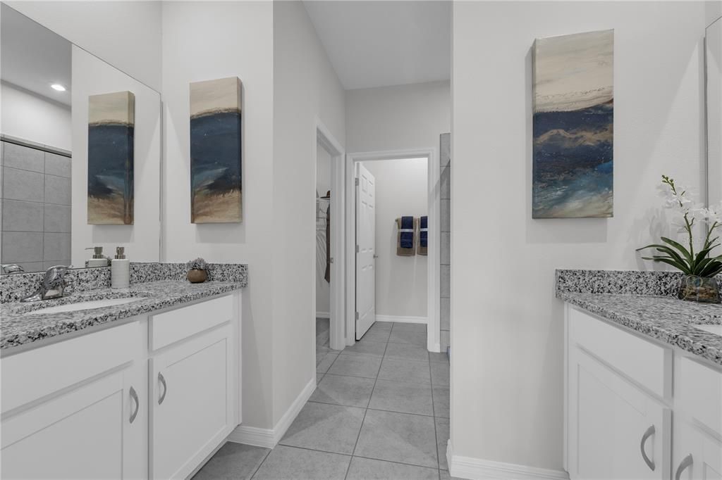 Bathroom, Interior, Recessed Lighting
