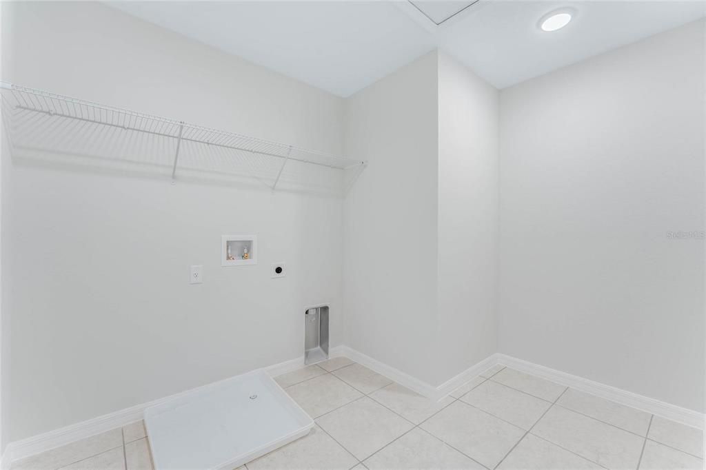 Interior, Recessed Lighting, Walk-in Closets