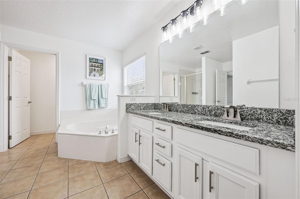 Bathroom, Dual Sink Vanities, Interior
