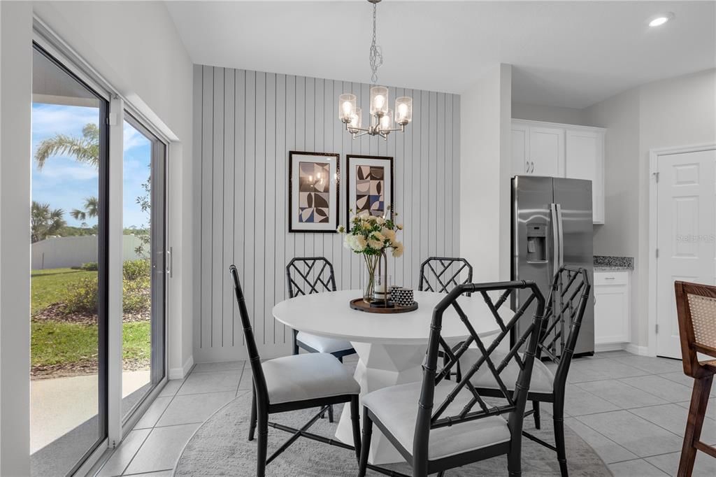 Chandelier, Dining room, Interior, Kitchen, Pendant Lights, Recessed Lighting, Stainless Steel Appliances