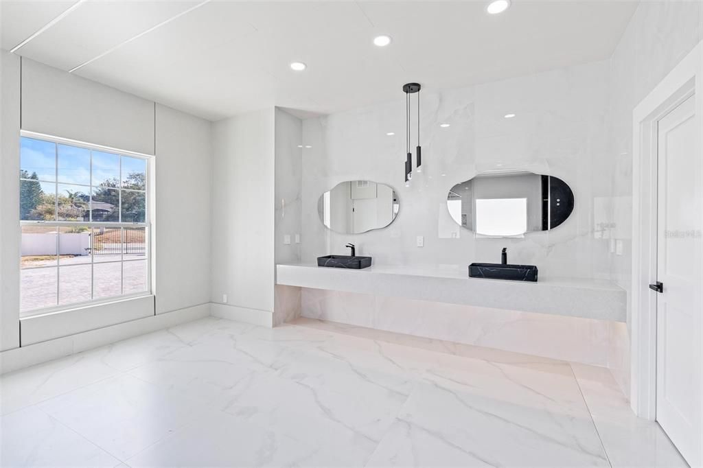 Bathroom, Dual Sink Vanities, Interior, Marble, Pendant Lights, Recessed Lighting