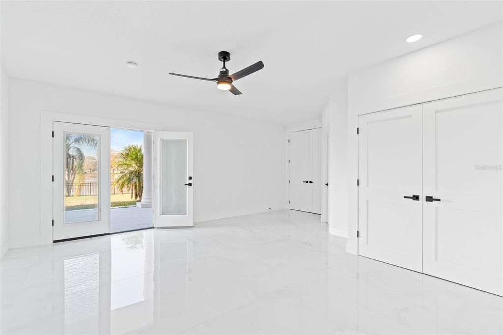Empty room, Interior, Marble, Recessed Lighting